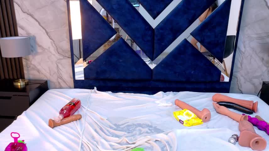 KarinaSimonz Webcam Chat October 19, 2026
