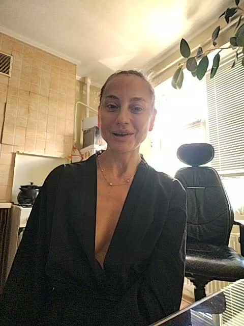 betruetoyourheart Webcam Star October 19, 2026