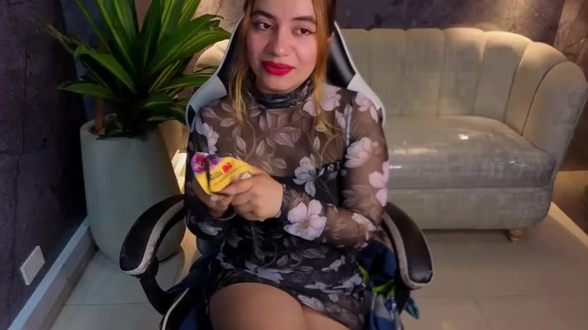 Camila_lux_Tx Webcam Chat October 19, 2026