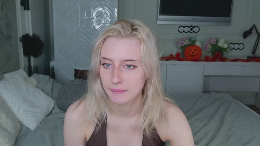 oh__lily Webcam Chat October 19, 2026