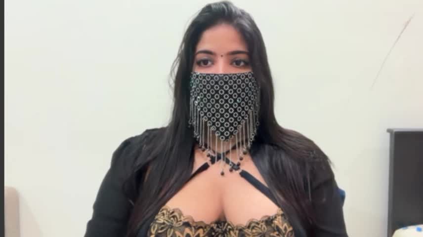 Tamil_Silky Webcam Chat October 19, 2026