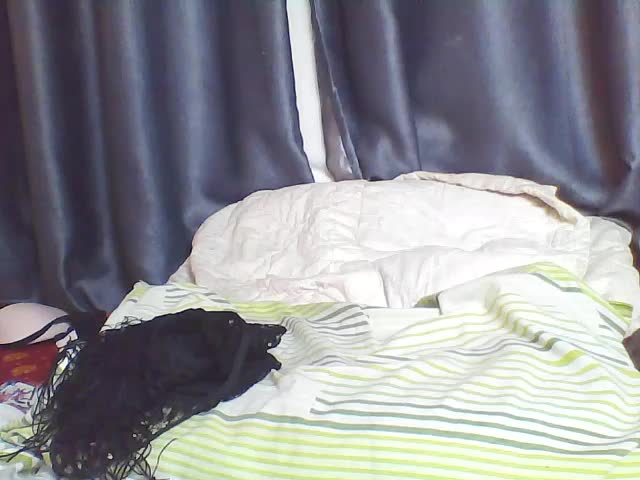 Plizzy33 Webcam Chat October 19, 2026