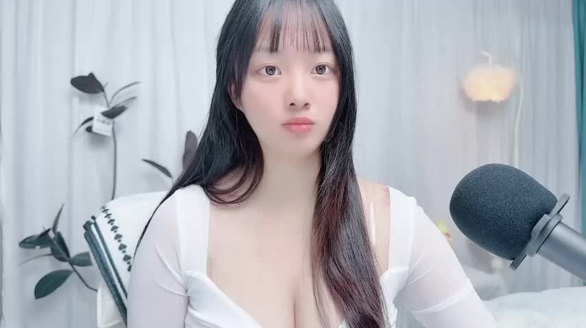 Winnie666999 Webcam Chat October 19, 2026