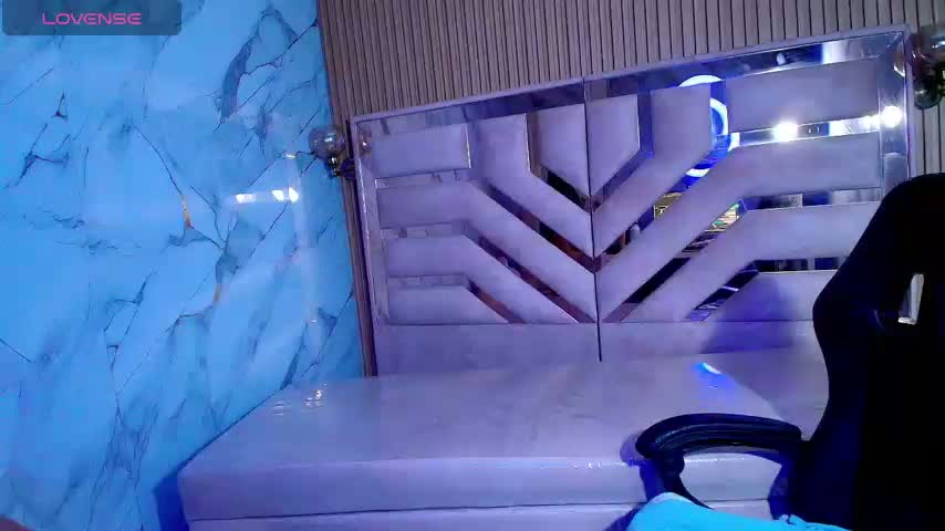 Valentina__r_ Webcam Chat October 19, 2026