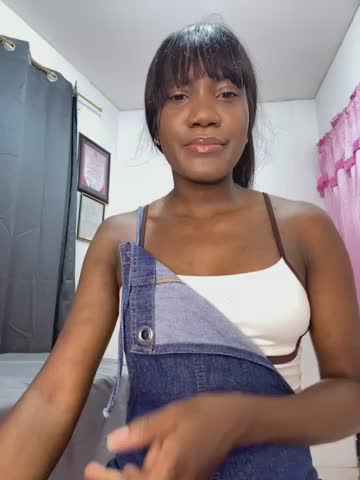 karly_titis Webcam Chat October 20, 2026