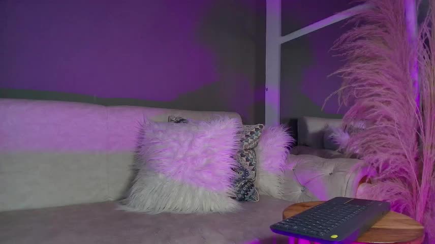 REDS_VELVET Webcam Chat October 20, 2026