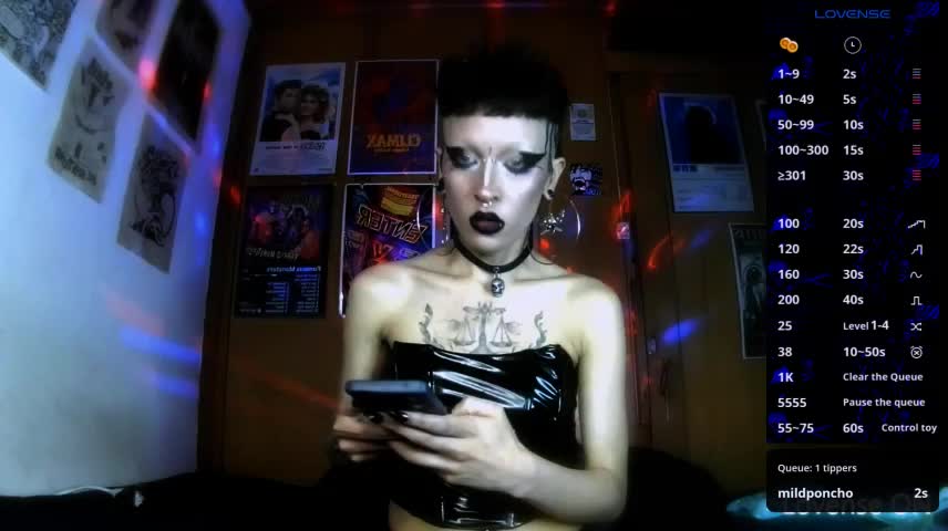 plutonbluemooon333 Webcam Chat October 20, 2026
