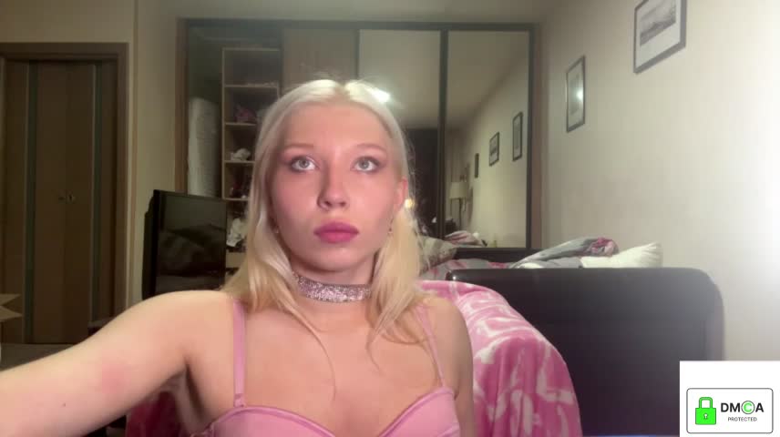 Viki_Lili Webcam Chat October 20, 2026