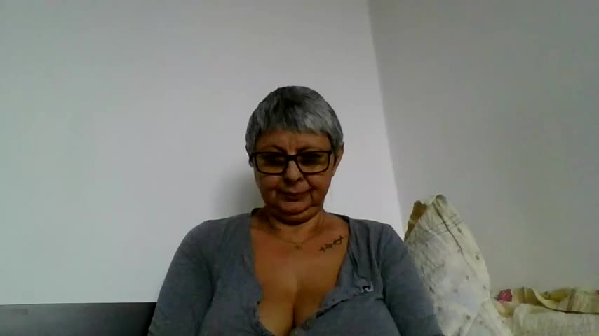 roseblak42 Webcam Chat October 20, 2026