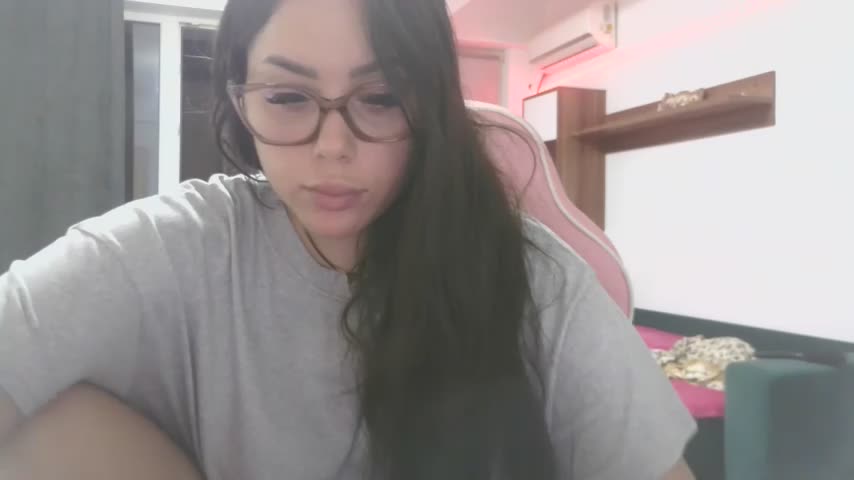 LovelyJulliette Webcam Chat October 20, 2026