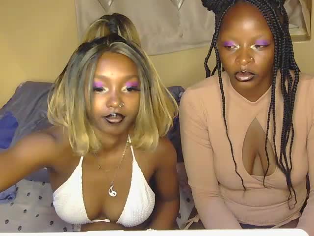 CurvyAfterDark Webcam Chat October 20, 2026