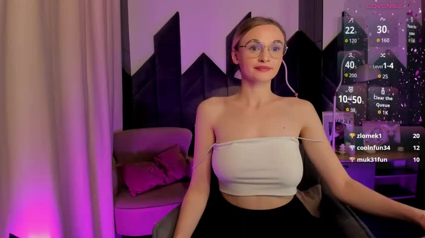 Mila__Lux Webcam Chat October 20, 2026