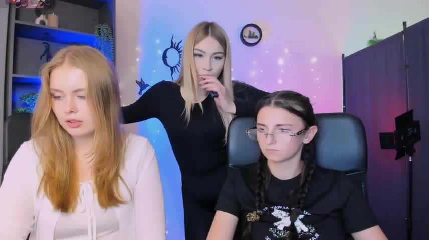 caroline_honeyy Webcam Chat October 20, 2026