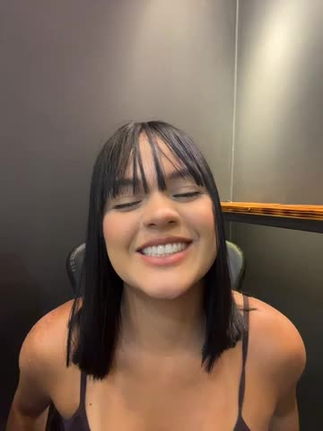 Bella-Ferrer Webcam Chat October 21, 2026