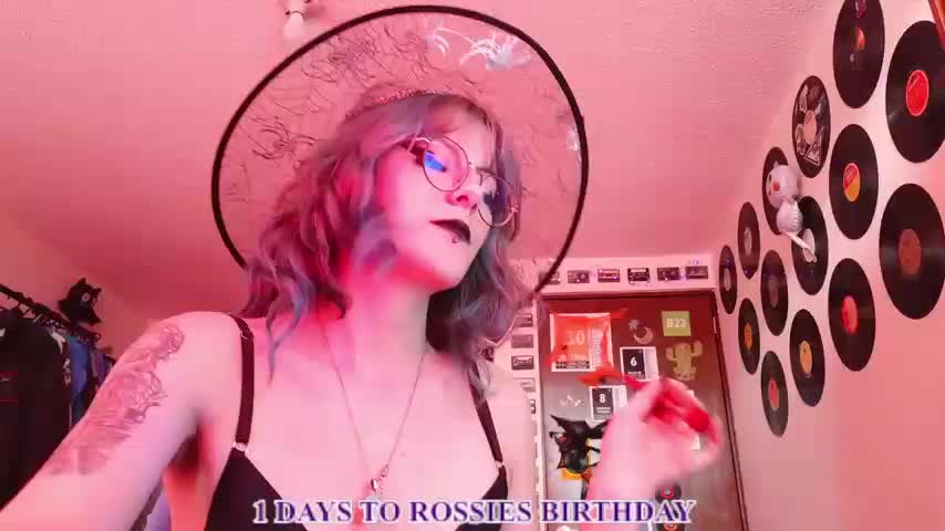 Rossiee_huntt Webcam Chat October 21, 2026
