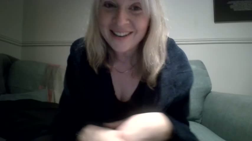 MrsMercedes26 Webcam Chat October 21, 2026
