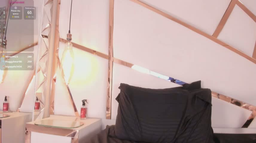 Emilia_Carrintong Webcam Chat October 21, 2026