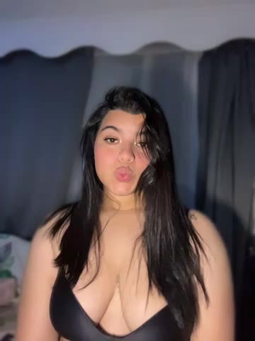 Mia__blakee Webcam Chat October 21, 2026