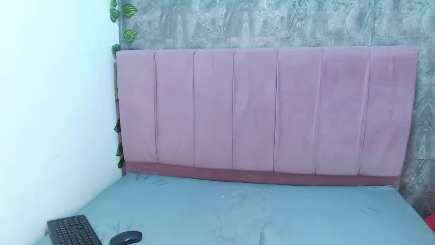 Alina_Russo Webcam Chat October 21, 2026