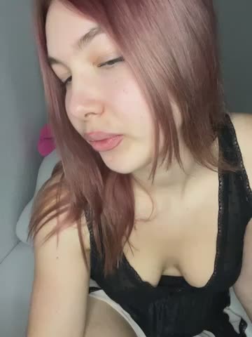 MilaXoXoo Webcam Chat October 21, 2026