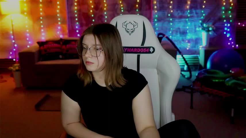 Tessa_054 Webcam Chat October 21, 2026