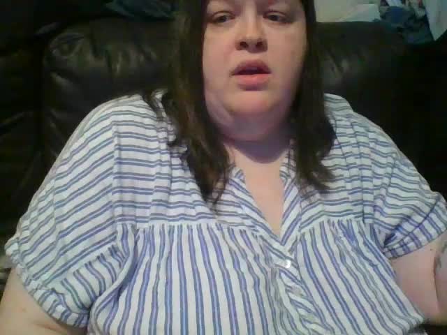 CurvyKirstiesX Webcam Chat October 21, 2026