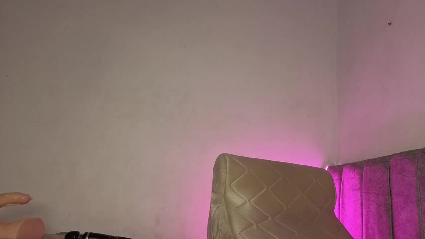 RosseCurvy Webcam Chat October 21, 2026