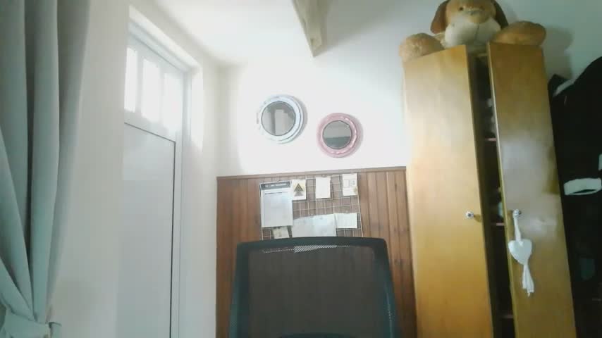 Mikii_ Webcam Chat October 21, 2026