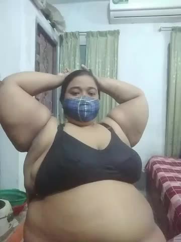 momo_loves Webcam Chat October 21, 2026