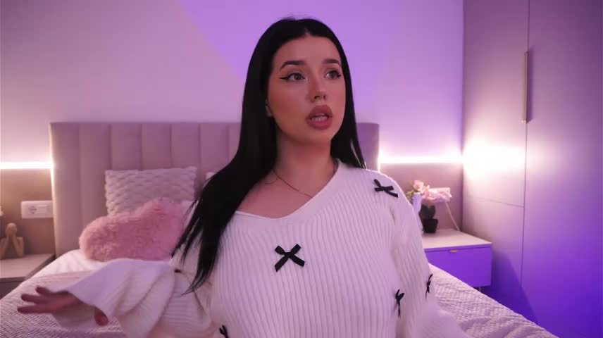 LaraAnnee Webcam Chat October 21, 2026