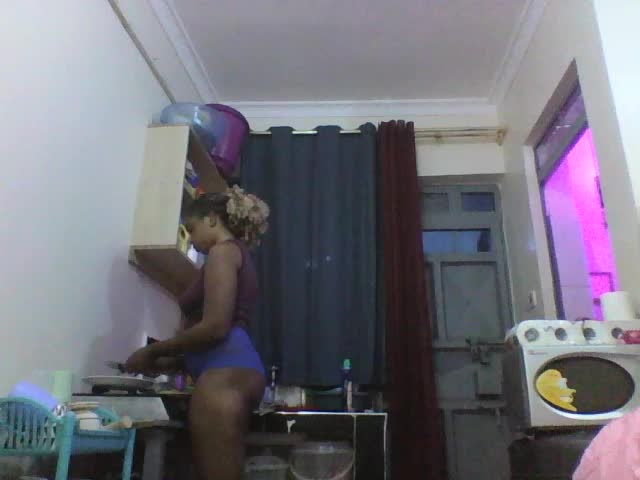 Lauraqueen254 Webcam Chat October 21, 2026