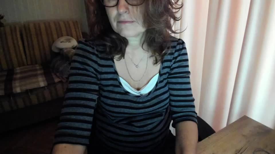 lauraoven Webcam Chat October 21, 2026