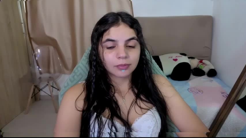 _elenna Webcam Chat October 21, 2026