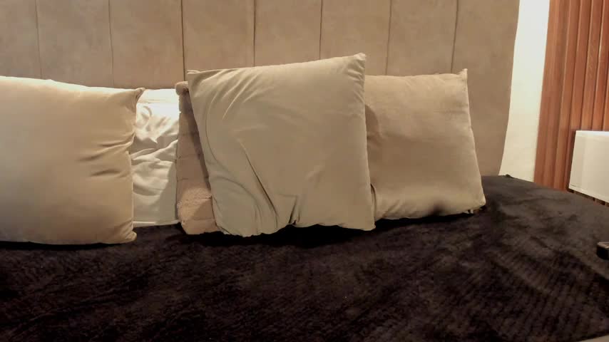 Samantha_Palm Webcam Chat October 21, 2026