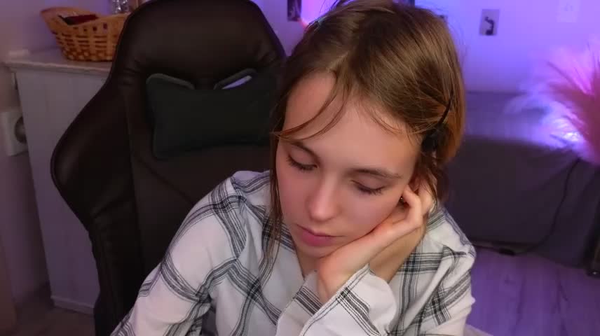 SelenaBless Webcam Chat October 21, 2026