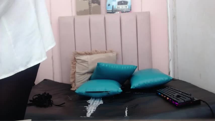 camila_williamss Webcam Chat October 21, 2026