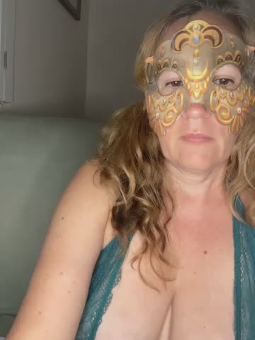 largeboobies30 Webcam Chat October 21, 2026