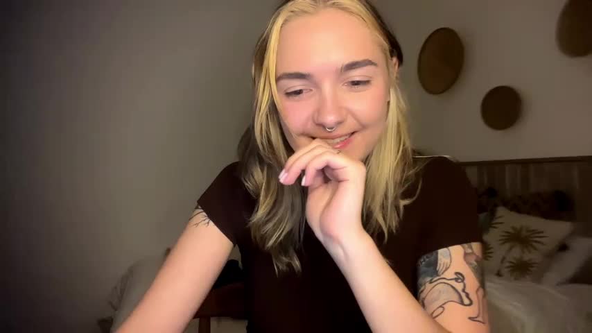 RoxyWet Webcam Star October 21, 2026