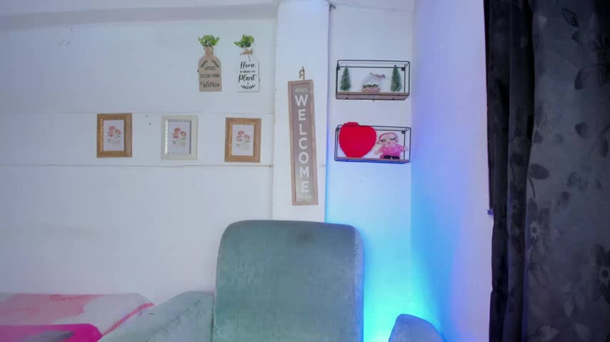 Keily-w Webcam Chat October 21, 2026