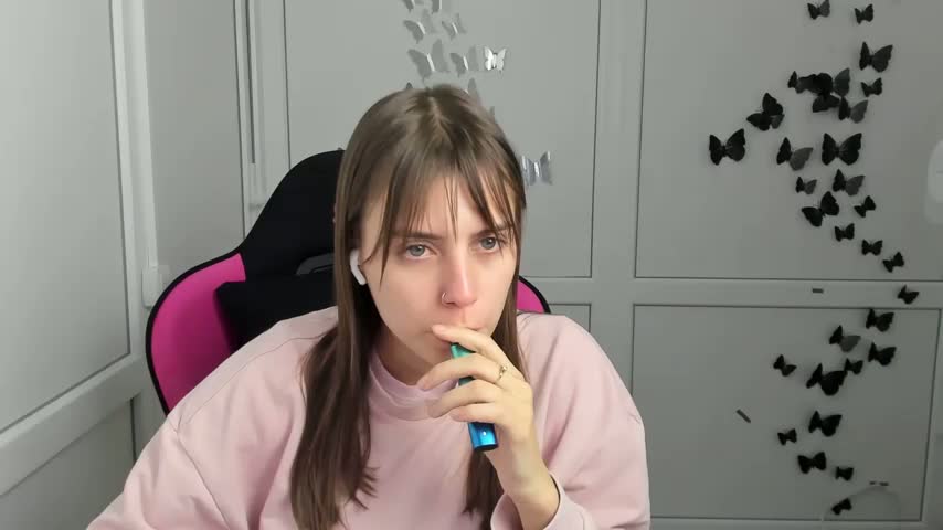 SoftBloomMira Webcam Chat October 22, 2026