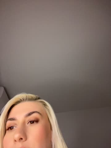 clara_k Webcam Chat October 21, 2026