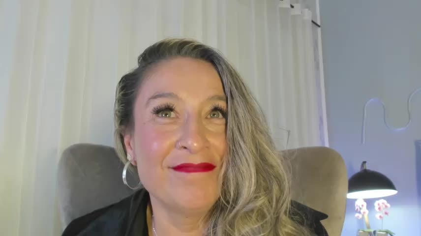 Liannaa_ Webcam Chat October 22, 2026