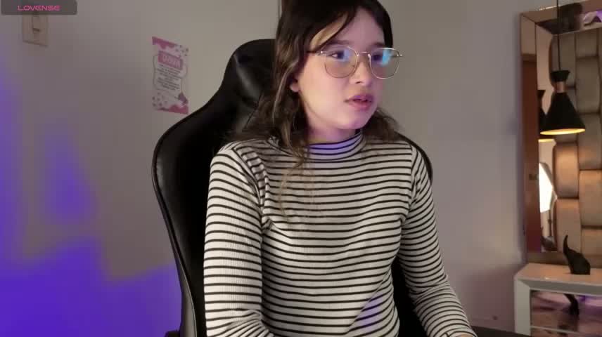 ZoeDear_ Webcam Chat October 22, 2026