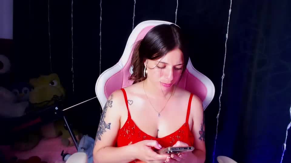 kloe_28 Webcam Chat October 22, 2026