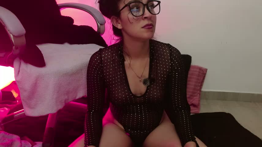 keli_milk Webcam Chat October 22, 2026
