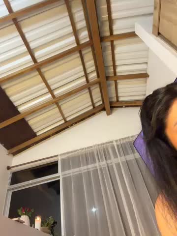 Roxanne_08 Webcam Star October 22, 2026