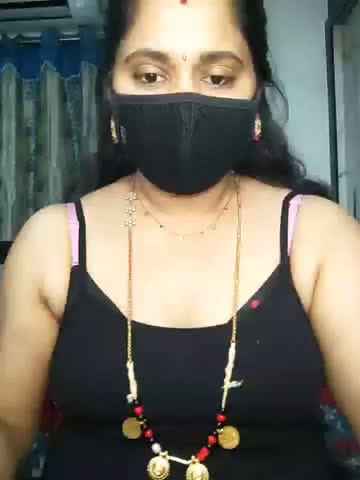doly_thebubbly Webcam Chat October 22, 2026
