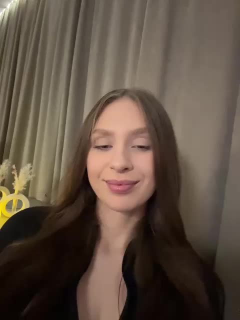 mi_mi Webcam Chat October 22, 2026