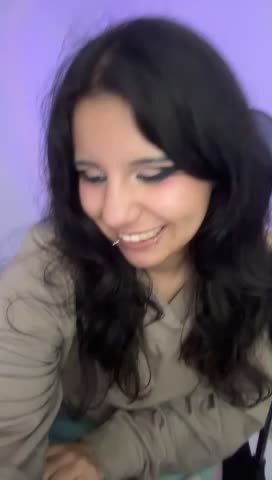 HollyPeachh Webcam Chat October 22, 2026
