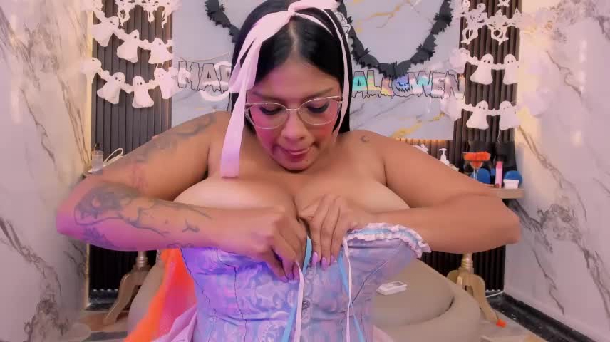 Megan_hugeboobs Webcam Chat October 22, 2026